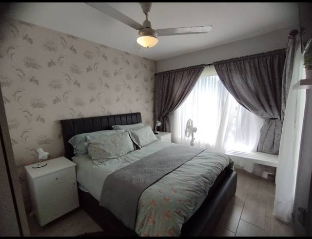 2 BEDROOM APARTMENT TO LET IN BALLITO CENTRAL